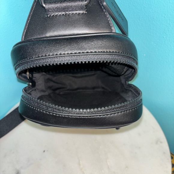 COACH - Picture 11 of 11